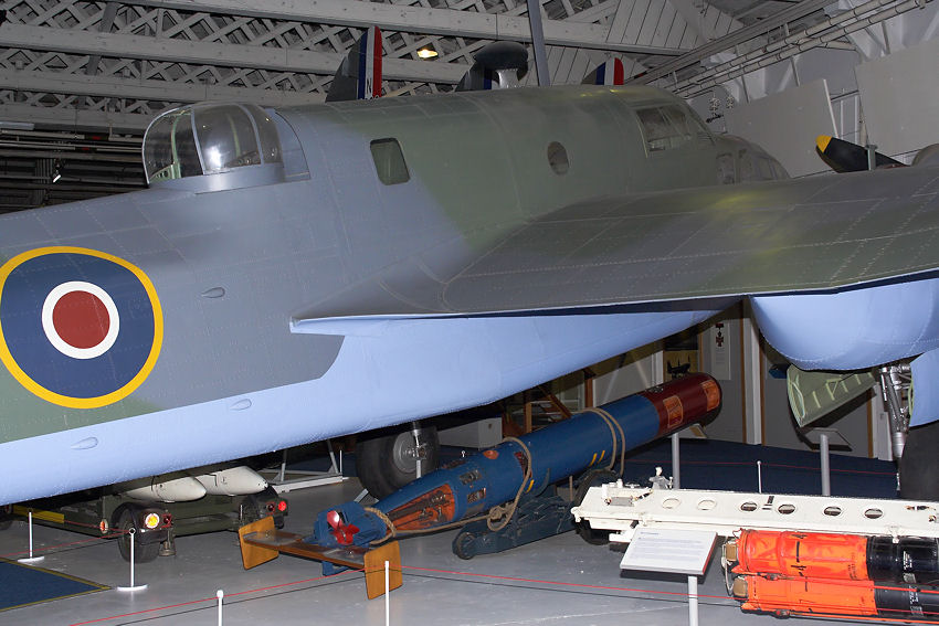 Bristol Beaufort: Das Flugzeug wurde vom Küstenkommando als Minenleger und Torpedobomber eingesetzt