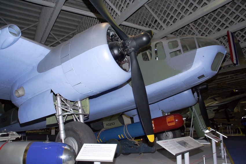 Bristol Beaufort: Das Flugzeug wurde vom Küstenkommando als Minenleger und Torpedobomber eingesetzt