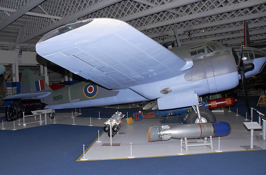 Bristol Beaufort: Das Flugzeug wurde vom Küstenkommando als Minenleger und Torpedobomber eingesetzt