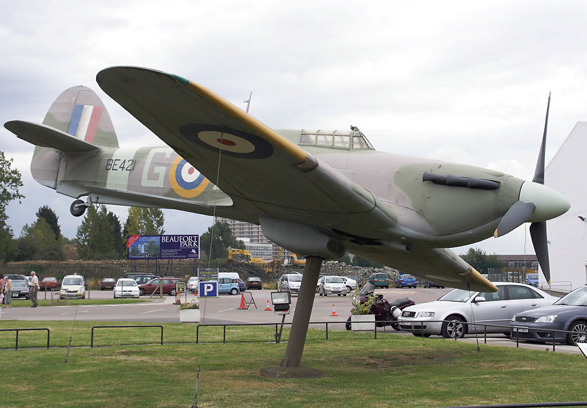 Hawker Hurricane:  Das Symbol der “Luftschlacht um England” von 1940