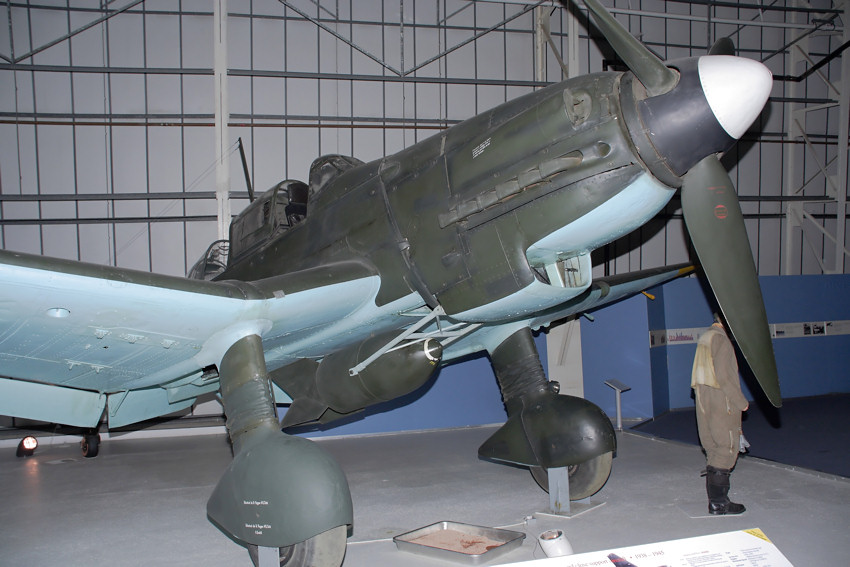 Junkers Ju 87 Stuka: Sturzkampfflugzeug 