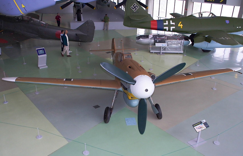 Messerschmitt Bf 109 (Me 109): Die Maschine war das wichtigste deutsche Jagdflugzeug im Zweiten Weltkrieg