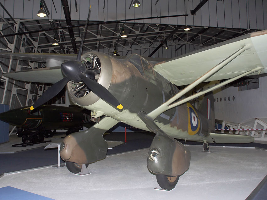 Westland Lysander III: diente seit 1938 als Verbindungsflugzeug bei der RAF