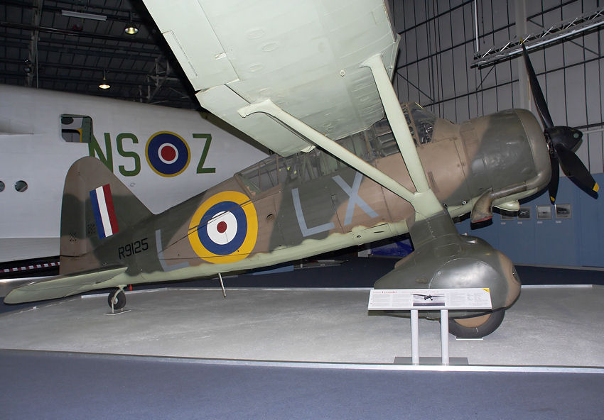 Westland Lysander III: diente seit 1938 als Verbindungsflugzeug bei der RAF