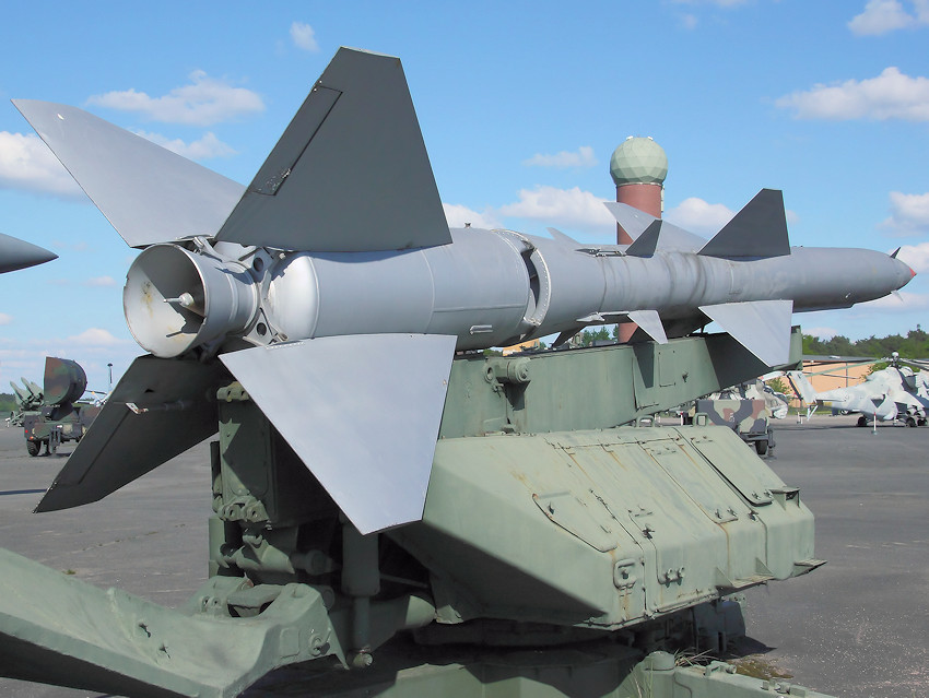 S-75 DWINA - Flugabwehrrakete