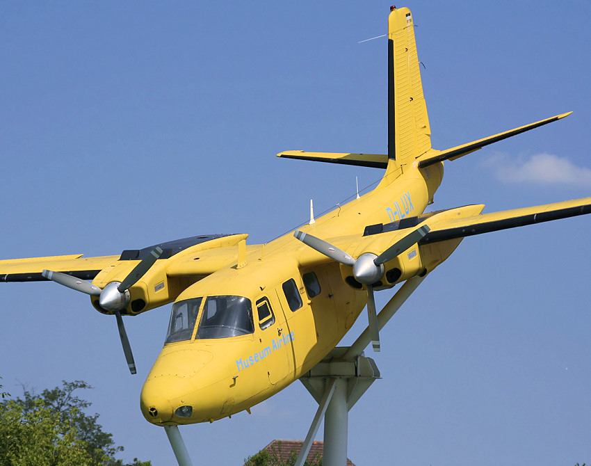 Rockwell / Aero 680 F Commander: leichtes Transportflugzeug und Vermessungsflugzeug