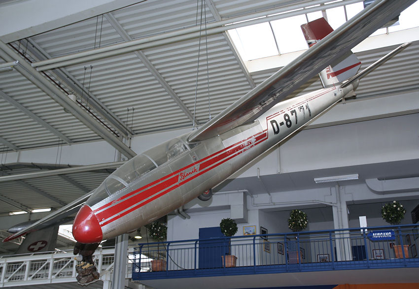 Aero Let L 13 Blanik: doppelsitziges kunstflugtaugliches Segelflugzeug in Ganzmetallbauweise von 1956