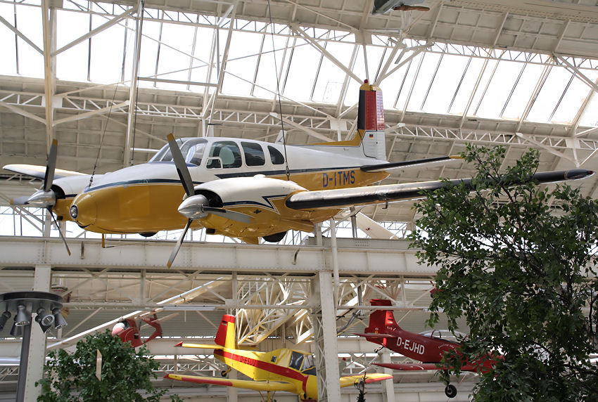 Beech Model 50 Twin Bonanza: schnelles und sicheres Gechäftsreiseflugzeug