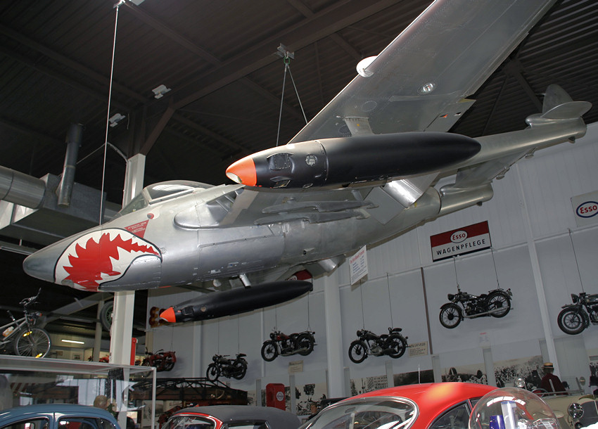 De Havilland DH 112 “Venom”: Weiterentwicklung der De Havilland DH 100 Vampire