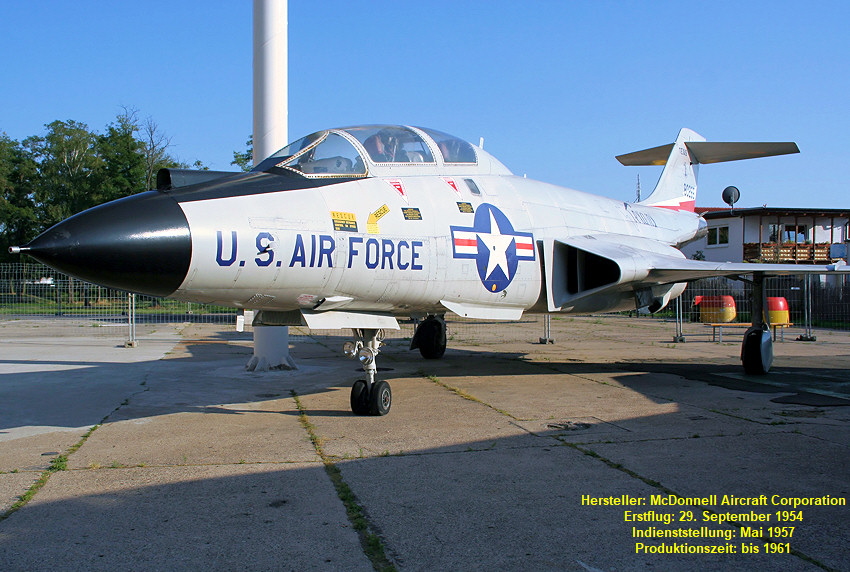 McDonnell F-101 Voodoo: Abfangjäger der USA von 1954