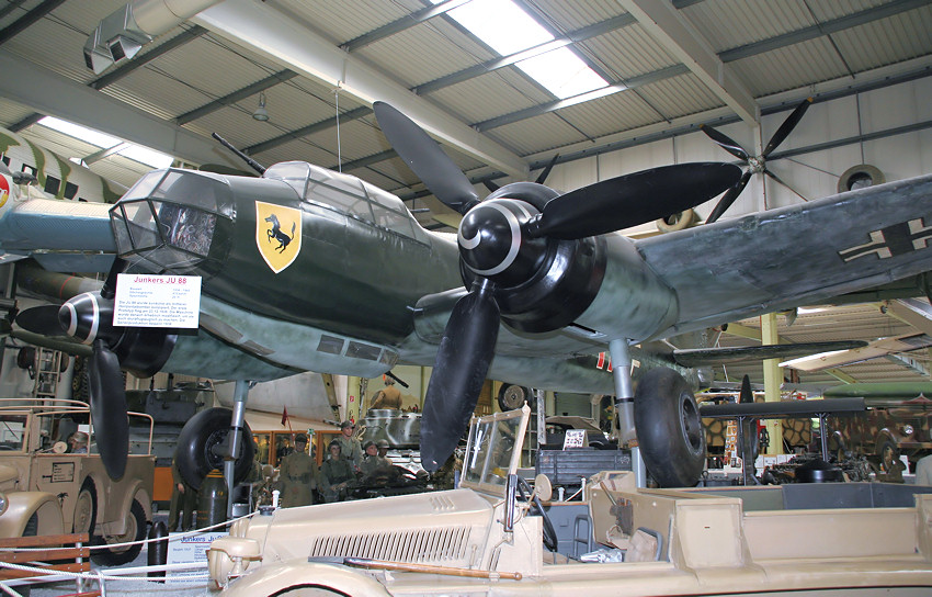 Junkers JU-88:  zweimotoriger mittlerer Horizontal- und Sturzflugbomber im Zweiten Weltkrieg von 1936-1945