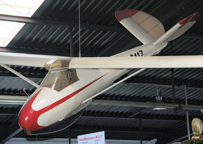 KA-1 Rhönlaus: 1-sitziges Segelflugzeug von 1952 mit V-Leitwerk