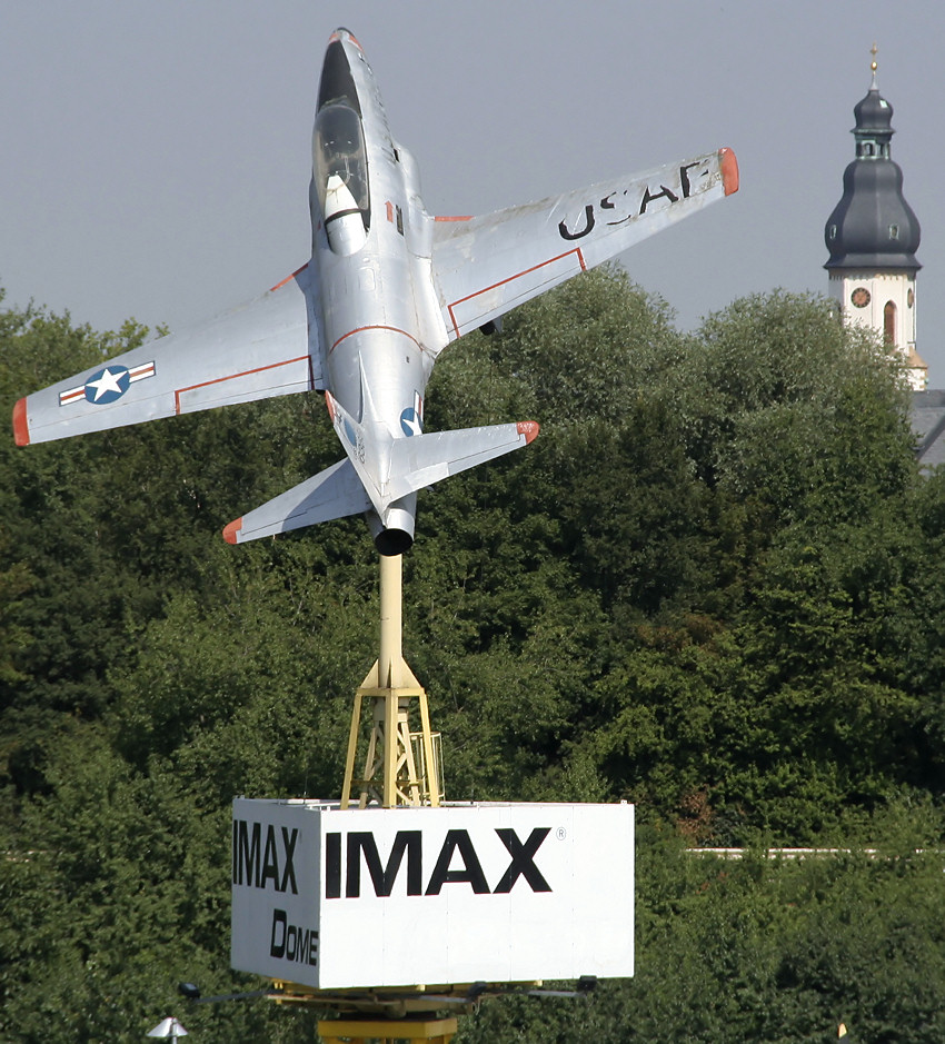 Lockheed T-33A : zweisitzige Version des ersten Düsenabfangjägers der U.S. Air Force