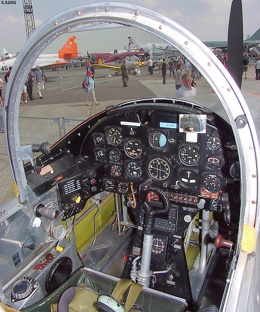 Pilatus P-3 - Cockpit