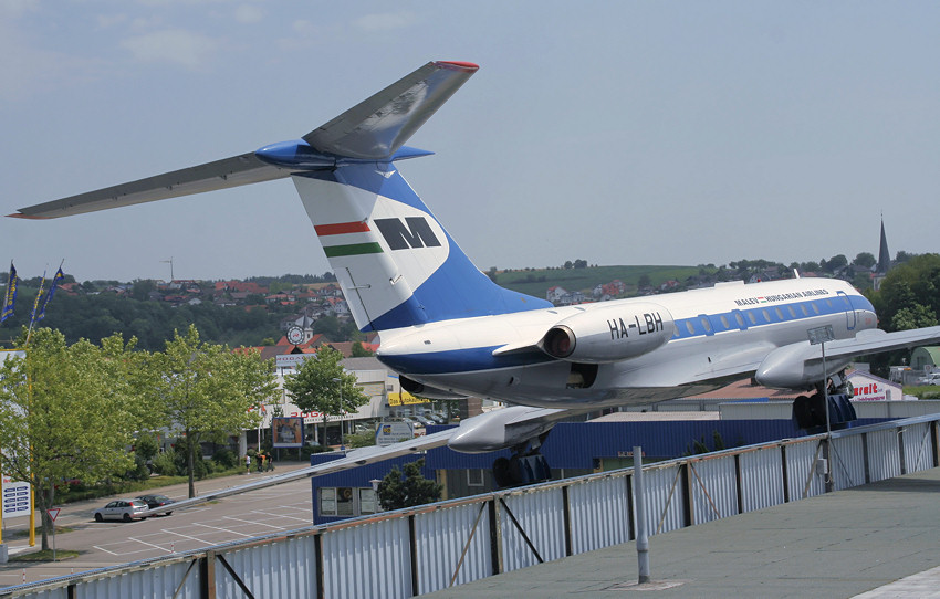 Tupolev TU-134: Das erste zivile Passagierflugzeug mit Hecktriebwerken