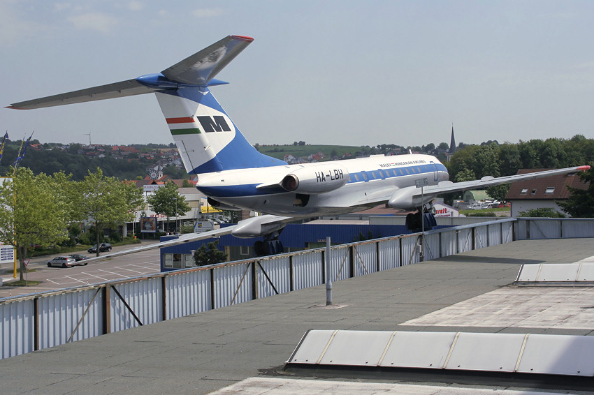 Tupolev TU 134: Das erste zivile Passagierflugzeug mit Hecktriebwerken und Bomberbug