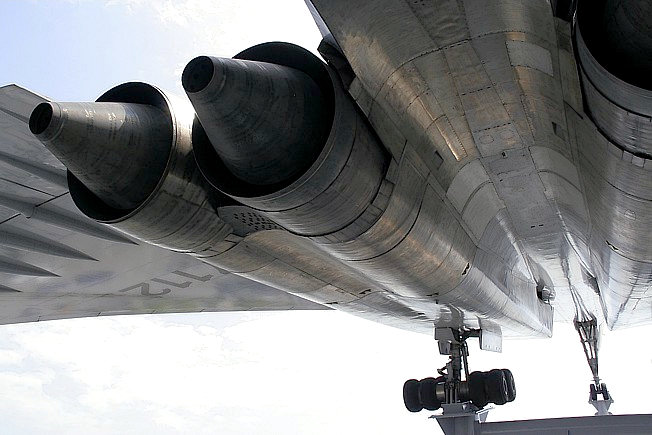 Tupolev TU 144: Erstes Überschall-Passagierflugzeug der Welt  (UdSSR)