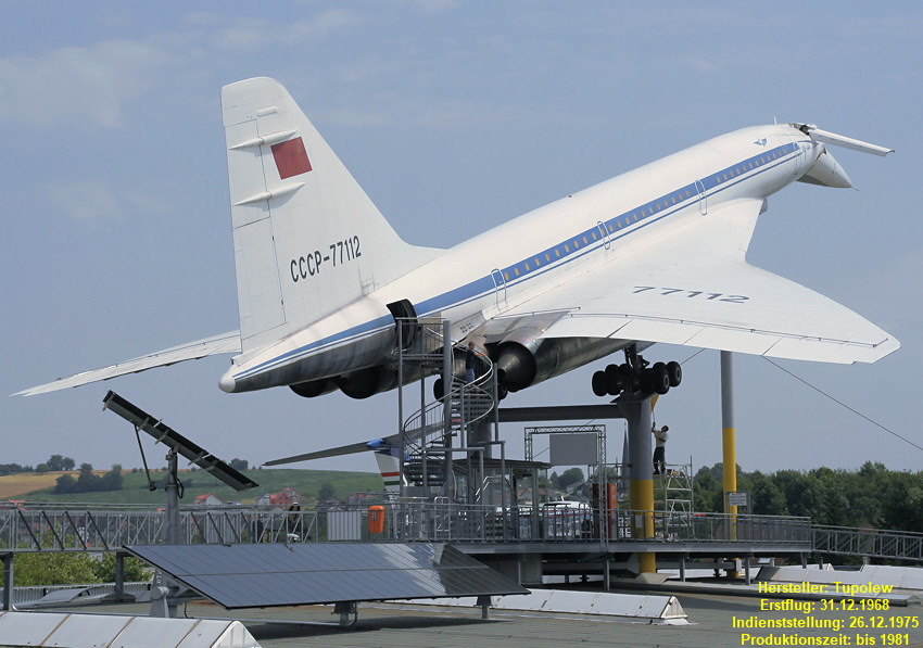 Tupolev TU-144: Erstes Überschall-Passagierflugzeug der Welt  (UdSSR)