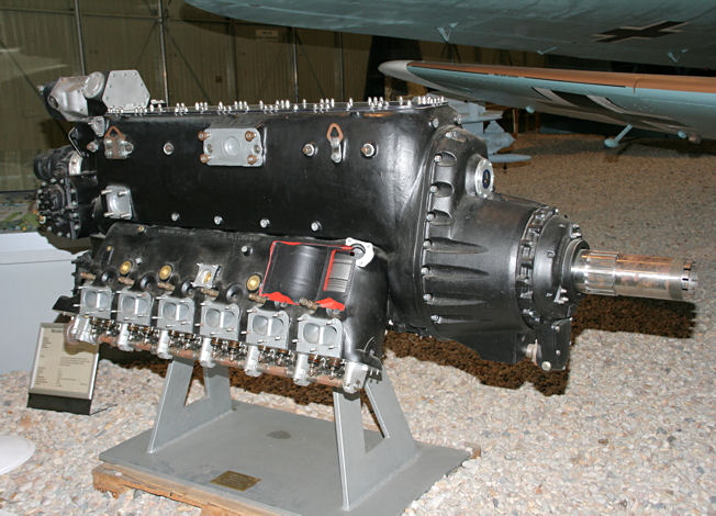 Daimler-Benz DB 603