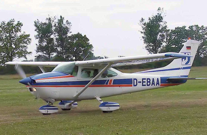 Cessna C 182