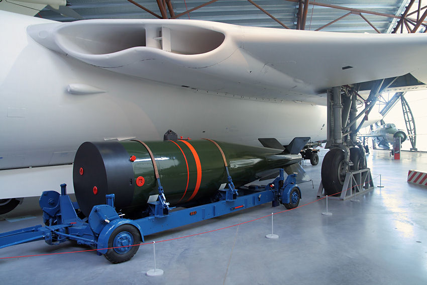 Vickers Valiant: schwerer Bomber zum Abwurf der britischen Atomwaffen