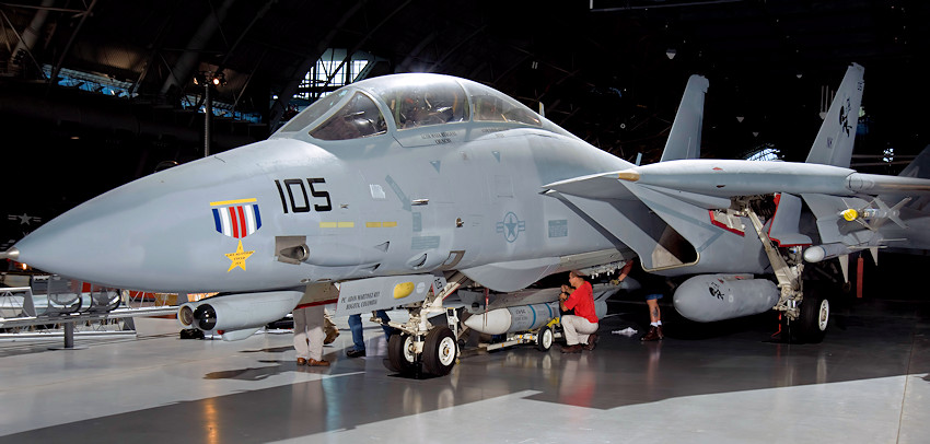 F-14 Tomcat Beseitige vor Flug Bestickt Luftfahrt