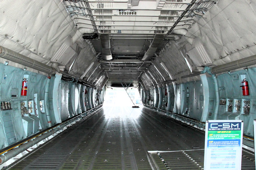 Wie Kalt Wird Es Im Flugzeug Laderaum Lockheed C-5 Galaxy - Großraumflugzeug für die U.S. Air Force