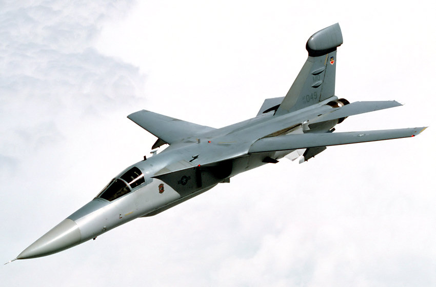 general-dynamics-ef-111a-raven-variante-der-f-111-aardvark-f-r-die